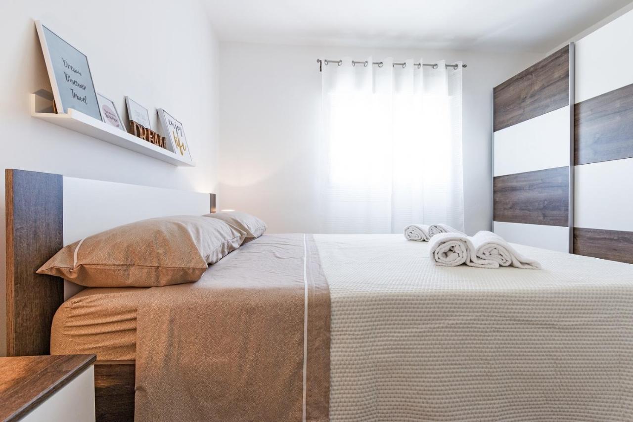 Holiday Apartment Near The Beach Fažana Buitenkant foto