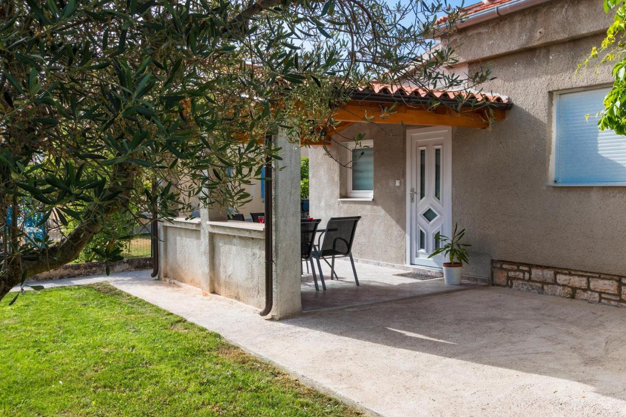 Holiday Apartment Near The Beach Fažana Buitenkant foto